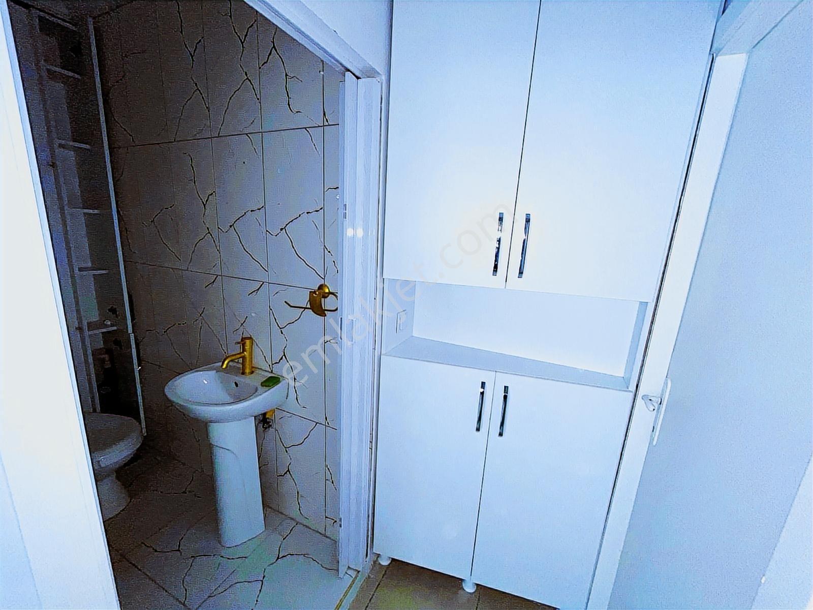 Yaşamkent'te Ana Cadde Cepheli 100 M2 Kiralık İşyeri.. - Görsel 16