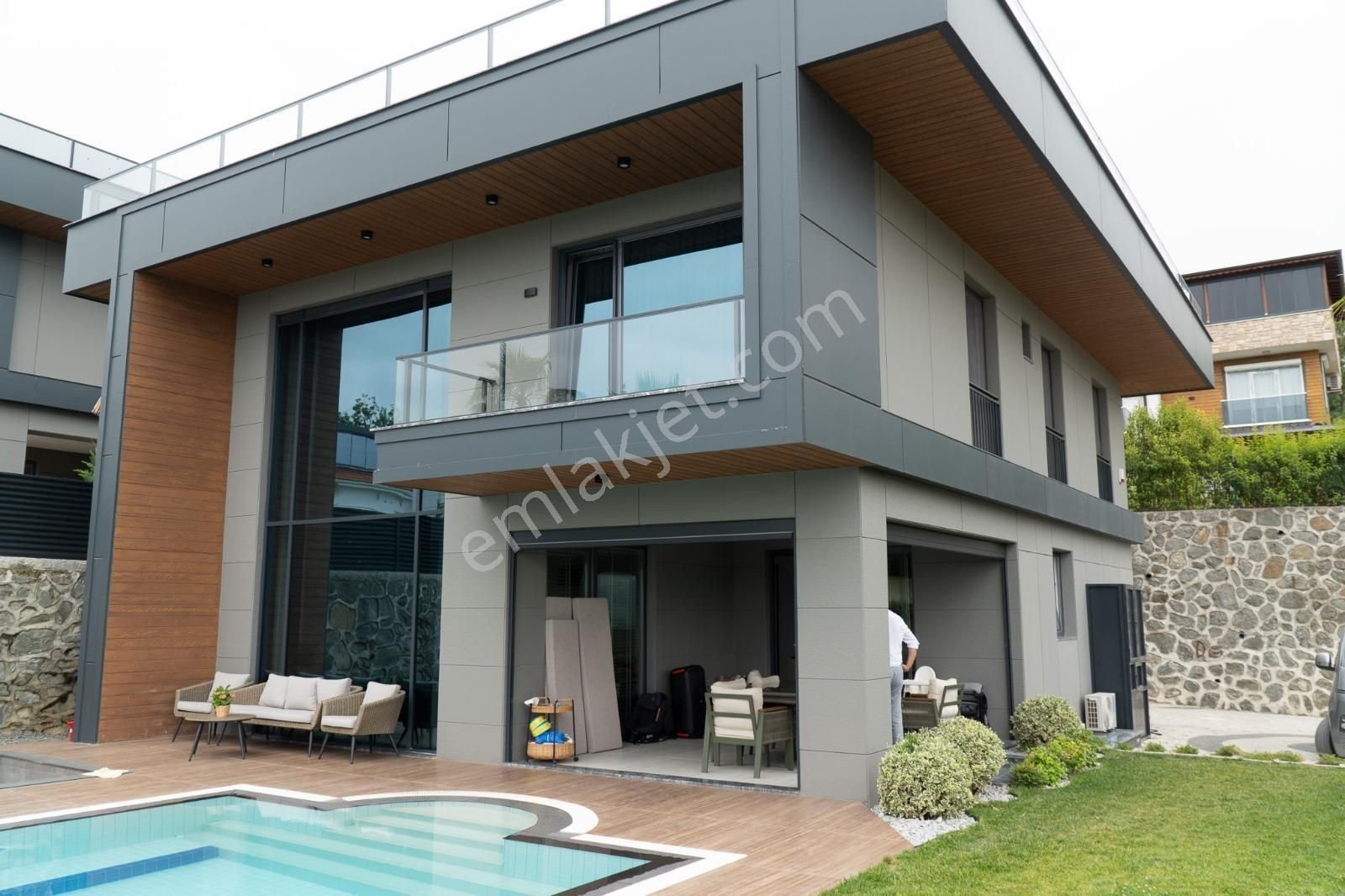 Era Angel'dan Sapanca Uıtra Lüks 6+2 Satılık Villa