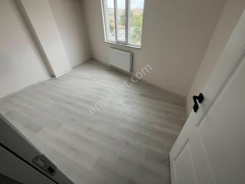Çorum Cengiz Yapı-ipekli Caddesi Civarı Satılık 3+1 Arakatdaire - Görsel 8