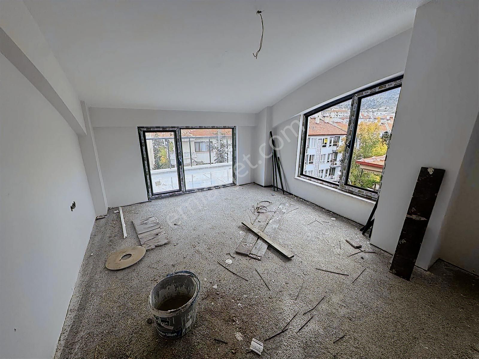 Sağlam Emlaktan Çarşı Merkezde Satılık Sıfır 3+1dubleks Daire - Görsel 13