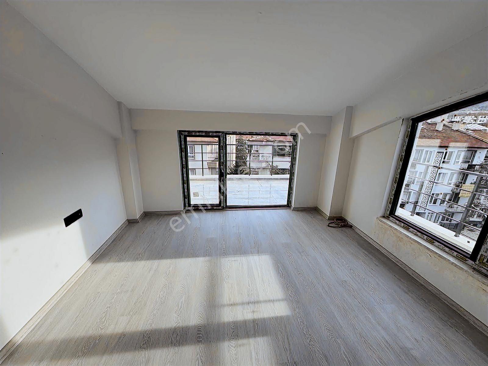 Sağlam Emlaktan Çarşı Merkezde Satılık Sıfır 3+1dubleks Daire - Görsel 18