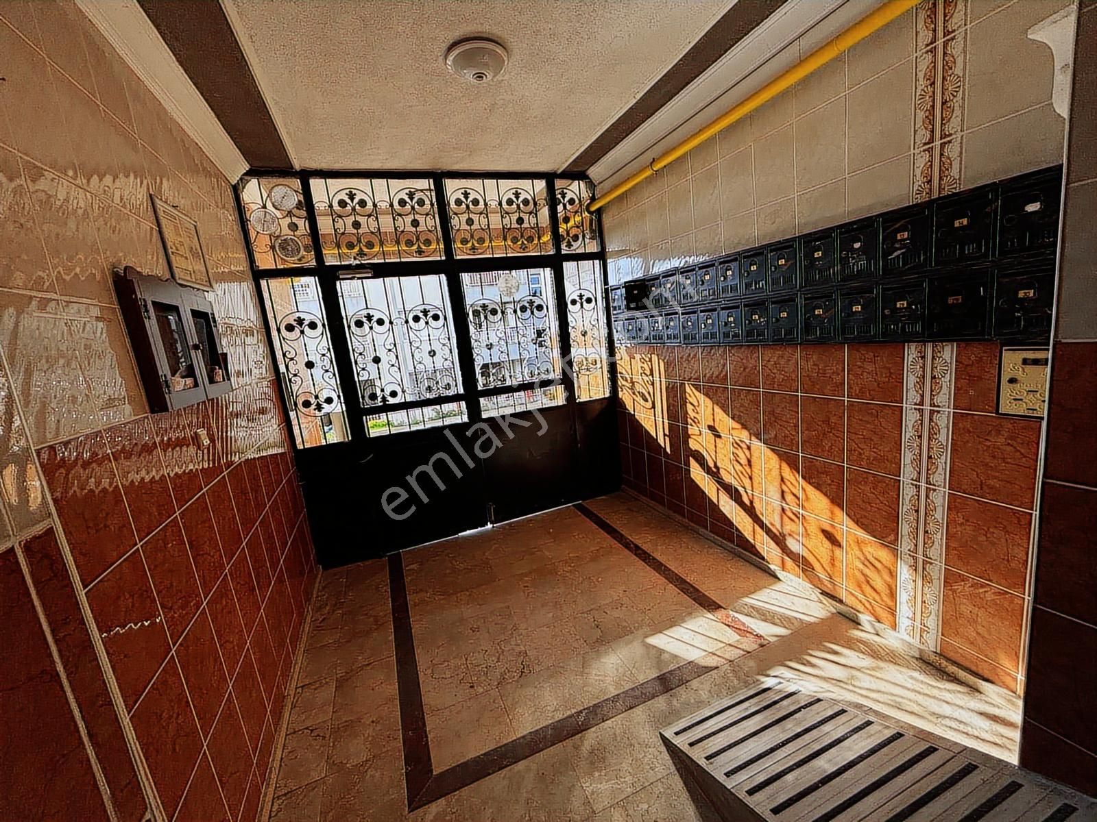 İzmir Çiğli Evka 5 Mah. Kiralık 3+1 Geniş Daire Cb-ph - Görsel 23