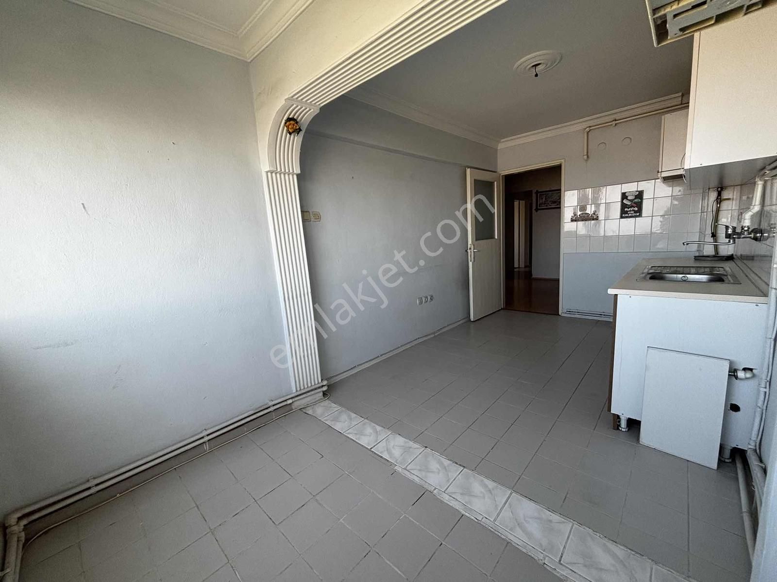 İzmir Çiğli Evka 5 Mah. Kiralık 3+1 Geniş Daire Cb-ph - Görsel 27