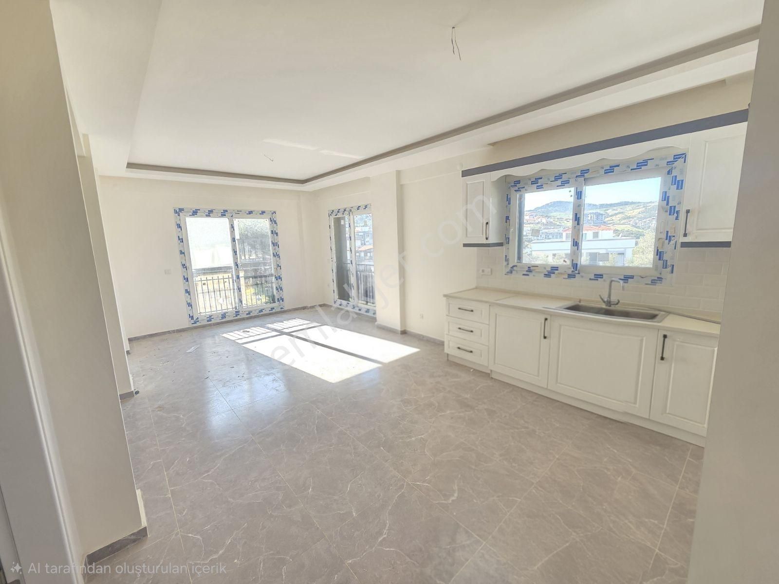 Yenifoça'da Ön Cephe Müstakil Bahçeli 4+1 Sıfır Tripleks Villa - Görsel 3