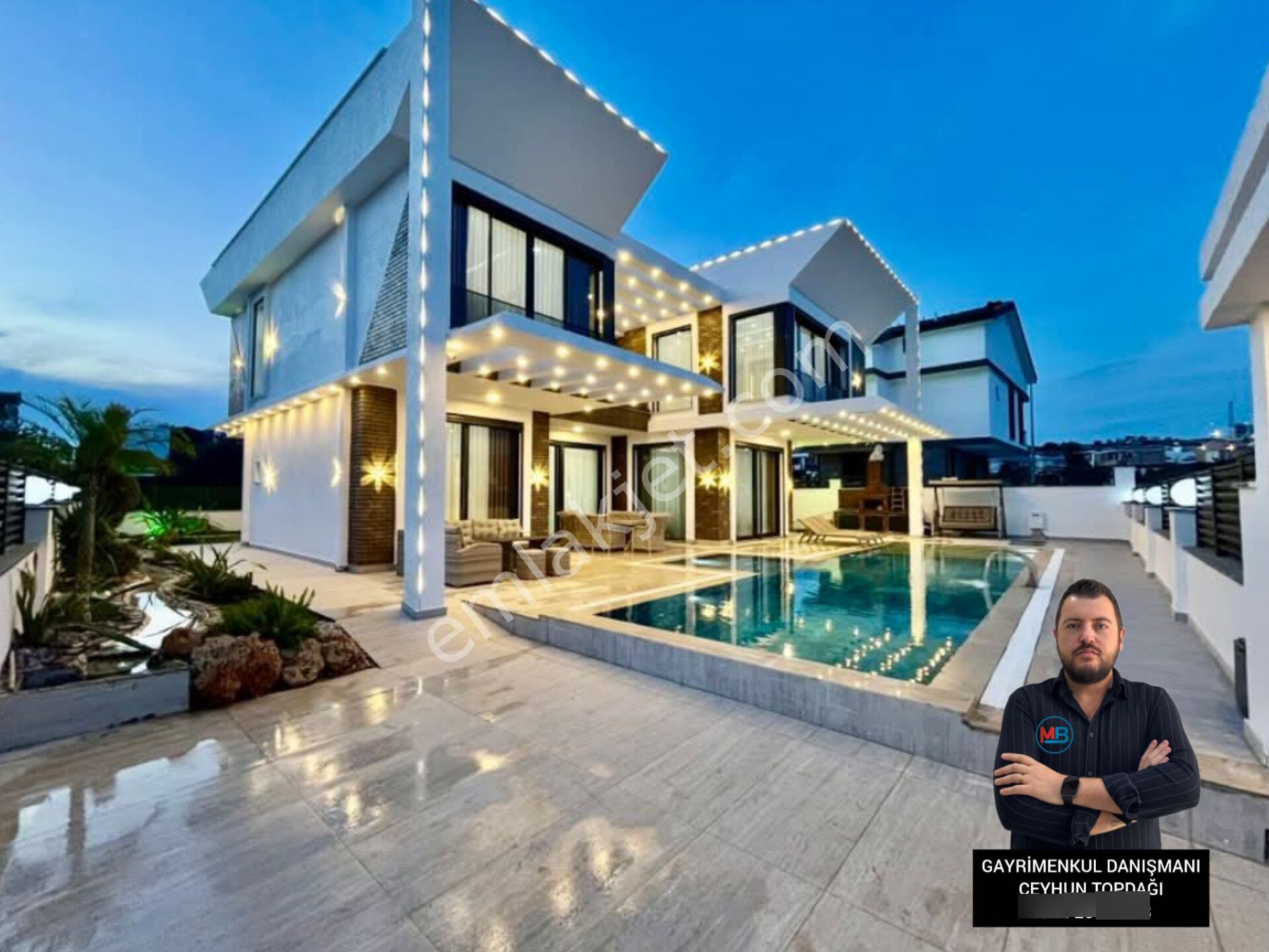 Didim'de Satılık 5+1 Tam Müstakil Havuzlu Eşyalı Tam Müstakil Villa !