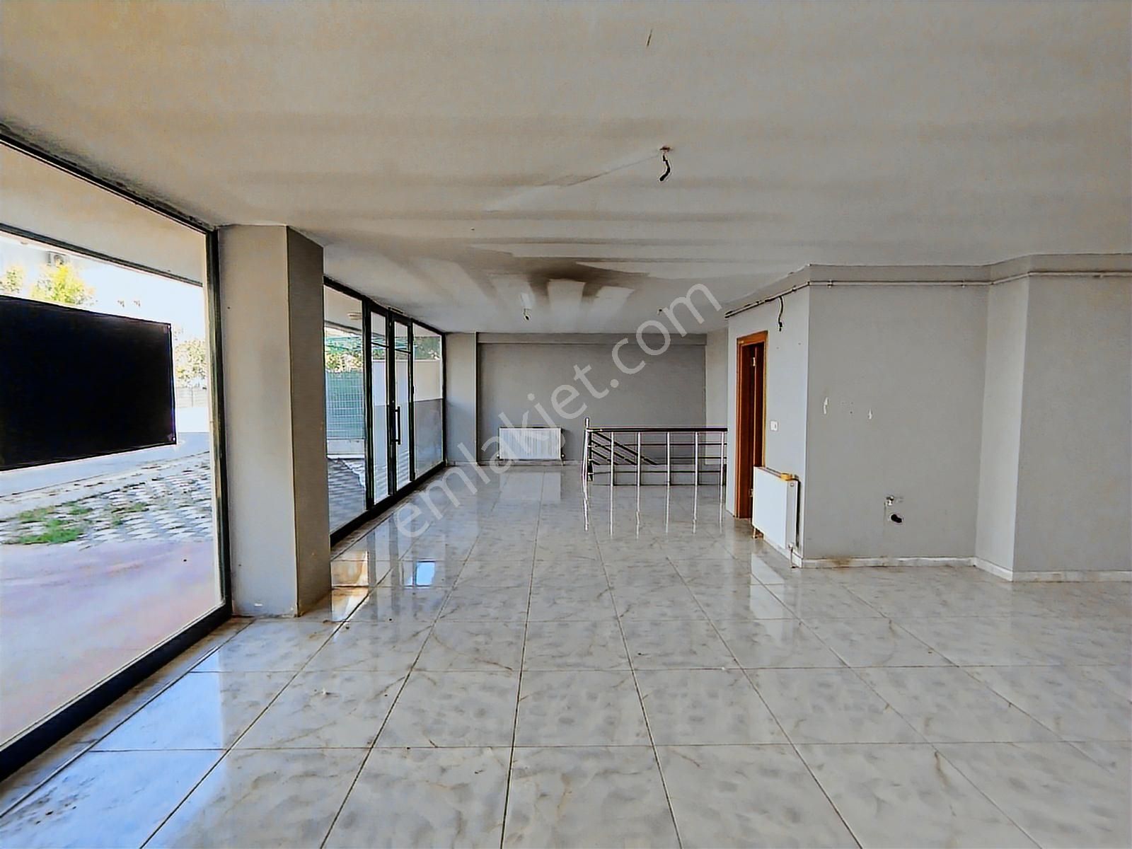 Gebze Güzeller Mah. De 150 M2 Satılık Dükkan Çift Cephe - Görsel 4