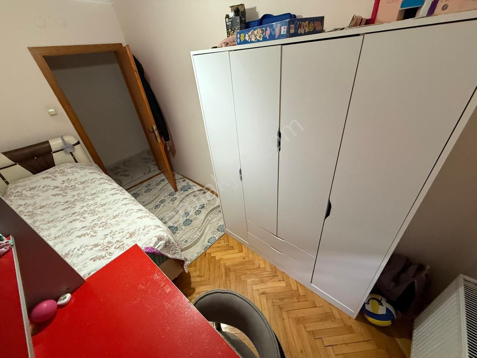 Fırsat !!! 3+1 Gazi Mah. / Emniyet Mah. / Ahududu Sk. Arakat !!!