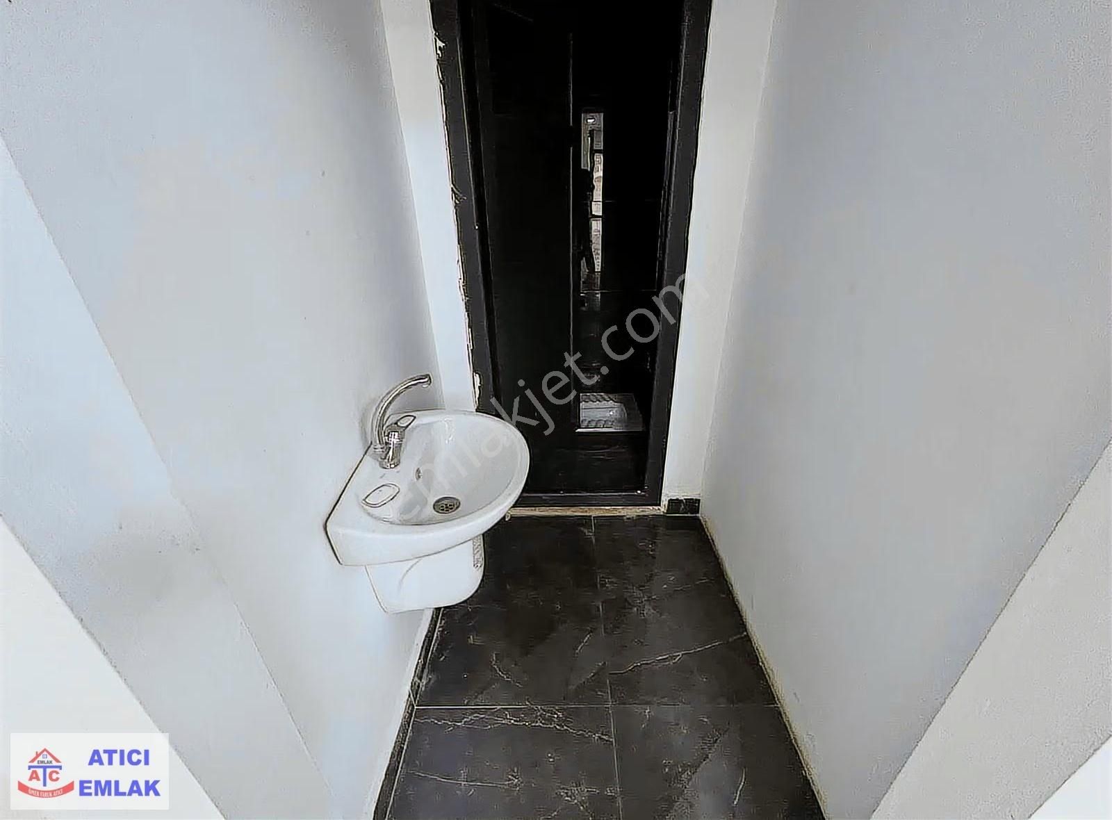 Mükemmel Konumlu Geniş Kiralık İşyeri - Görsel 7