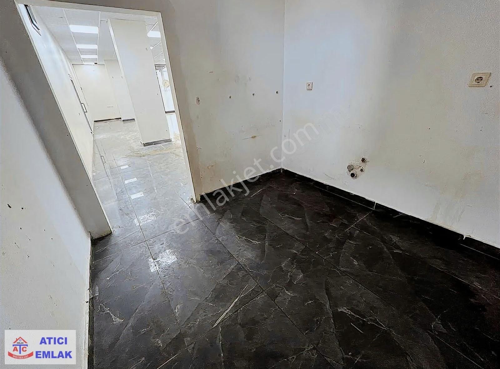 Mükemmel Konumlu Geniş Kiralık İşyeri - Görsel 14