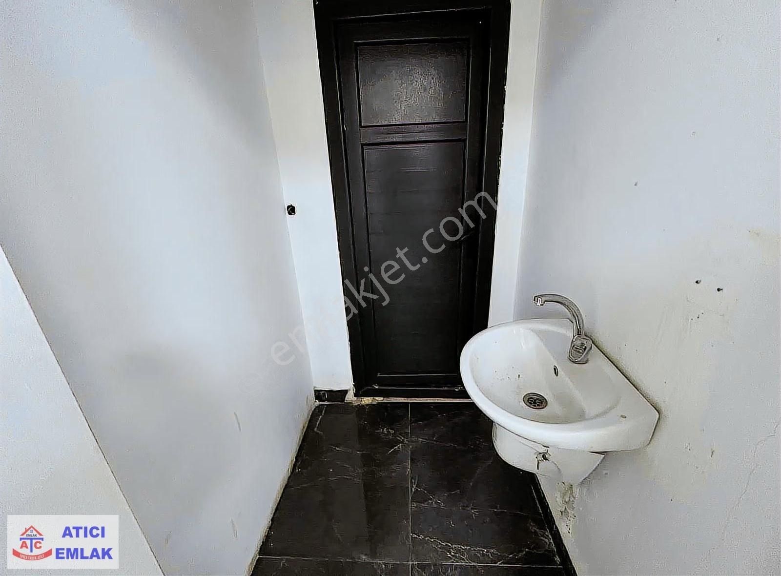 Mükemmel Konumlu Geniş Kiralık İşyeri - Görsel 26