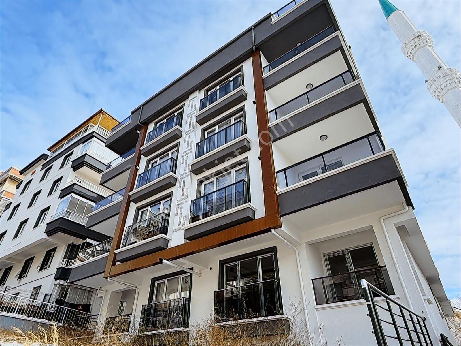 Sıfır Arakat Teras Balkonlu Geniş 2+1 Acil Satılık Fırsat Daire - Görsel 9