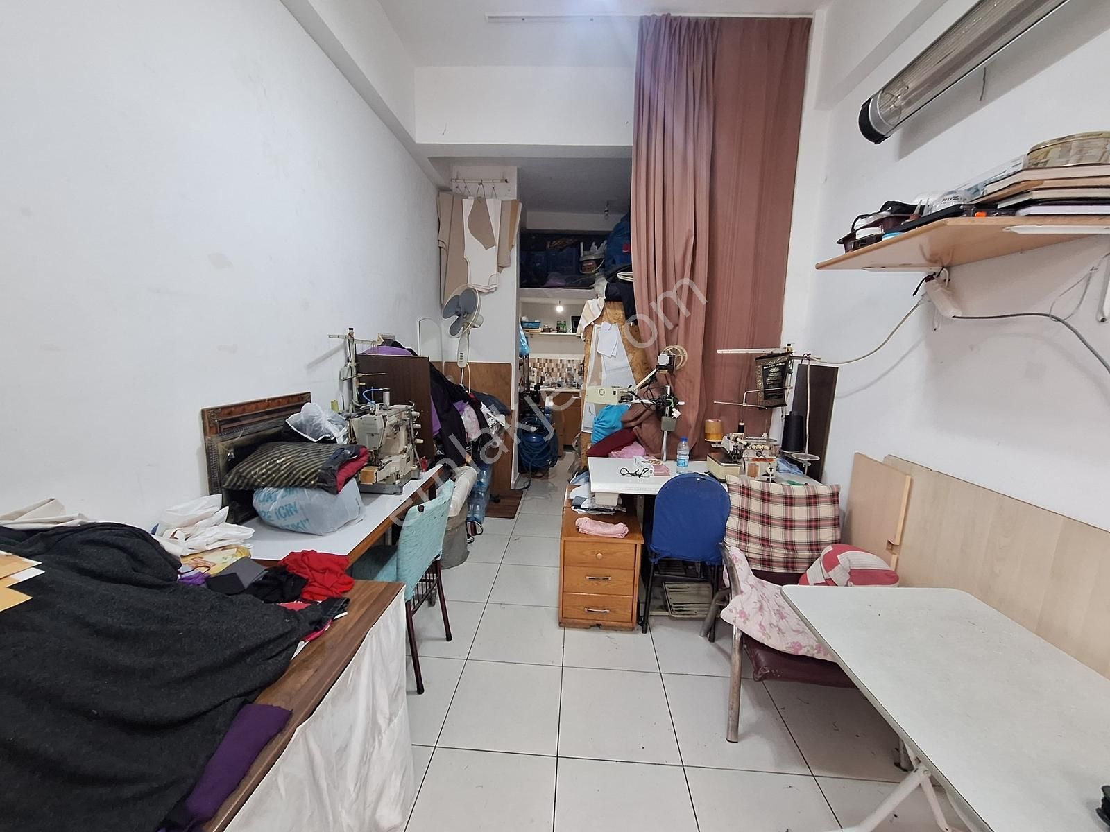 Ataşehir İçerenköy'de Wc'li Satılık Dükkan - Görsel 2