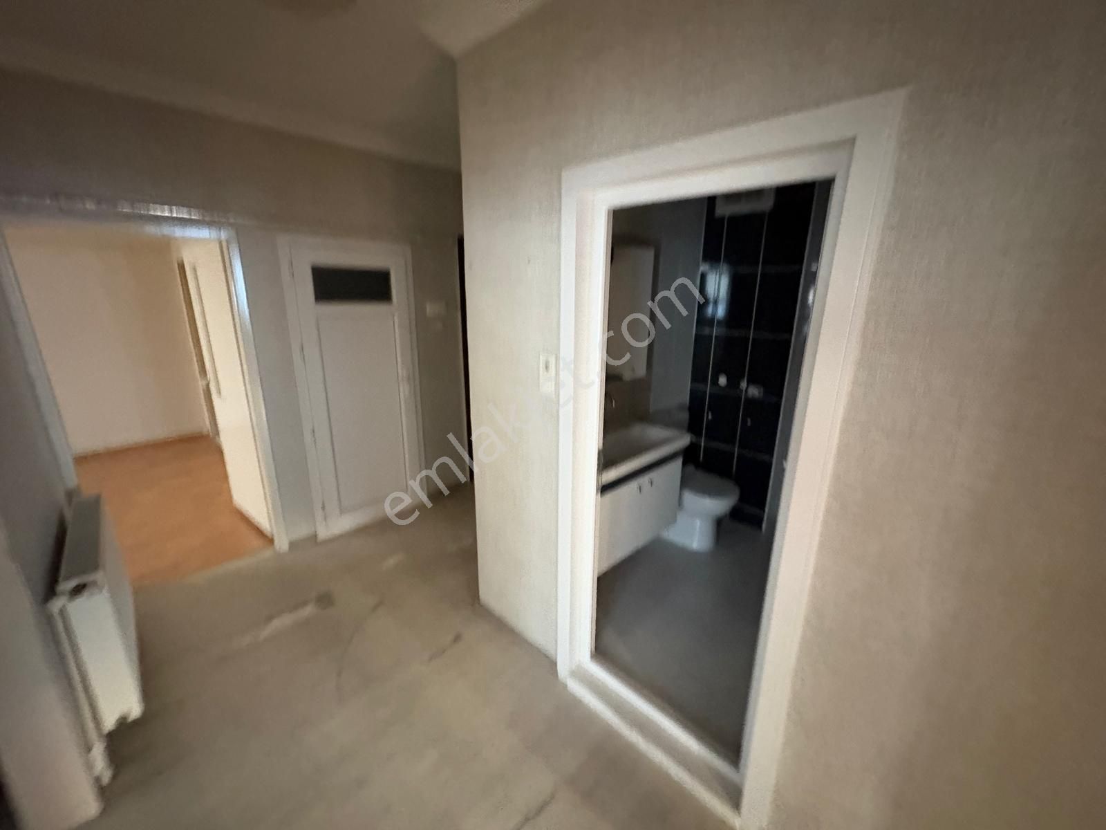 Sym'den M.çakmak Mh Ara Katta Ebeveny Banyo Yapılı 3+1daire!! - Görsel 35