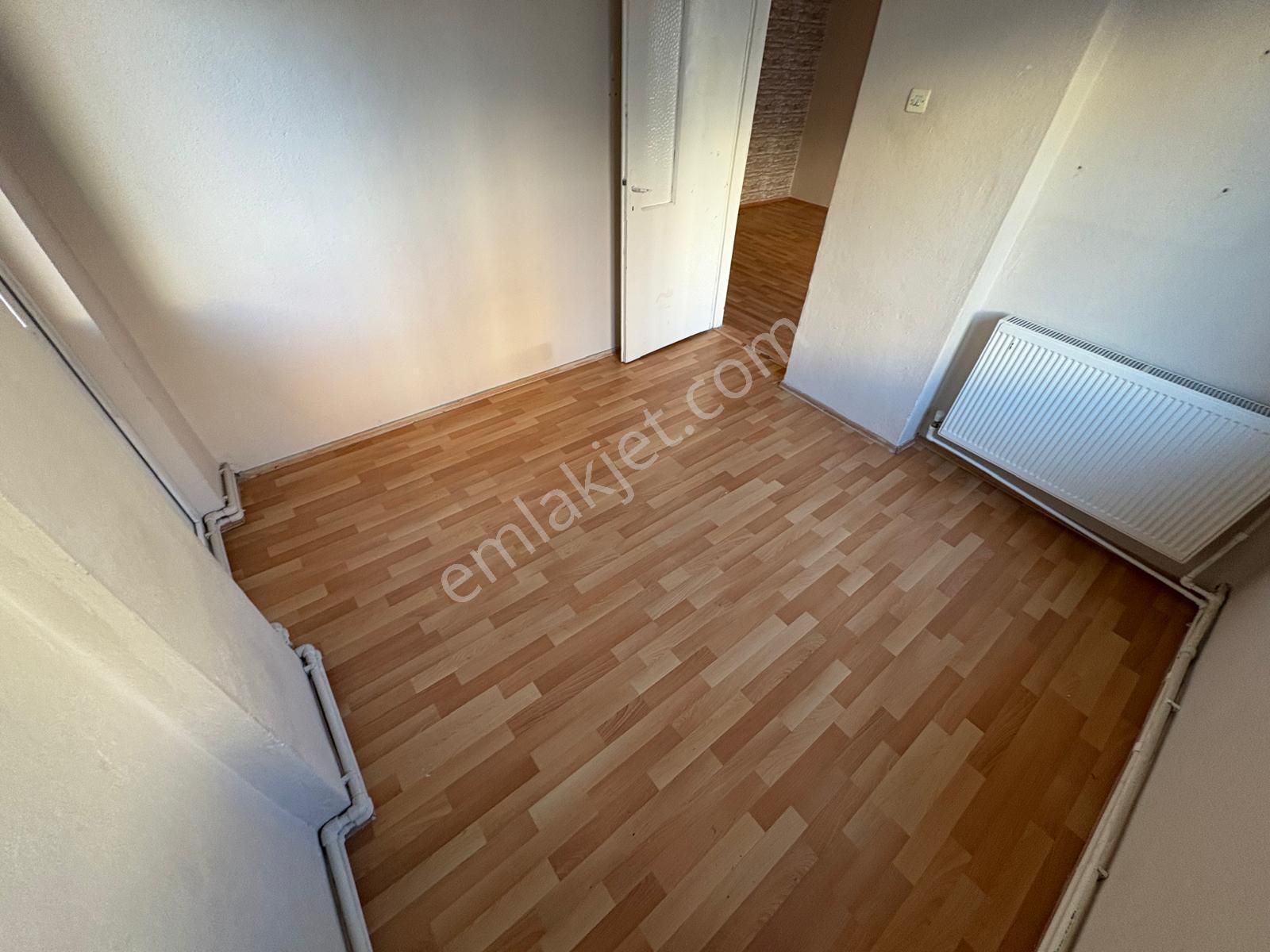Sym'den M.çakmak Mh Ara Katta Ebeveny Banyo Yapılı 3+1daire!! - Görsel 16