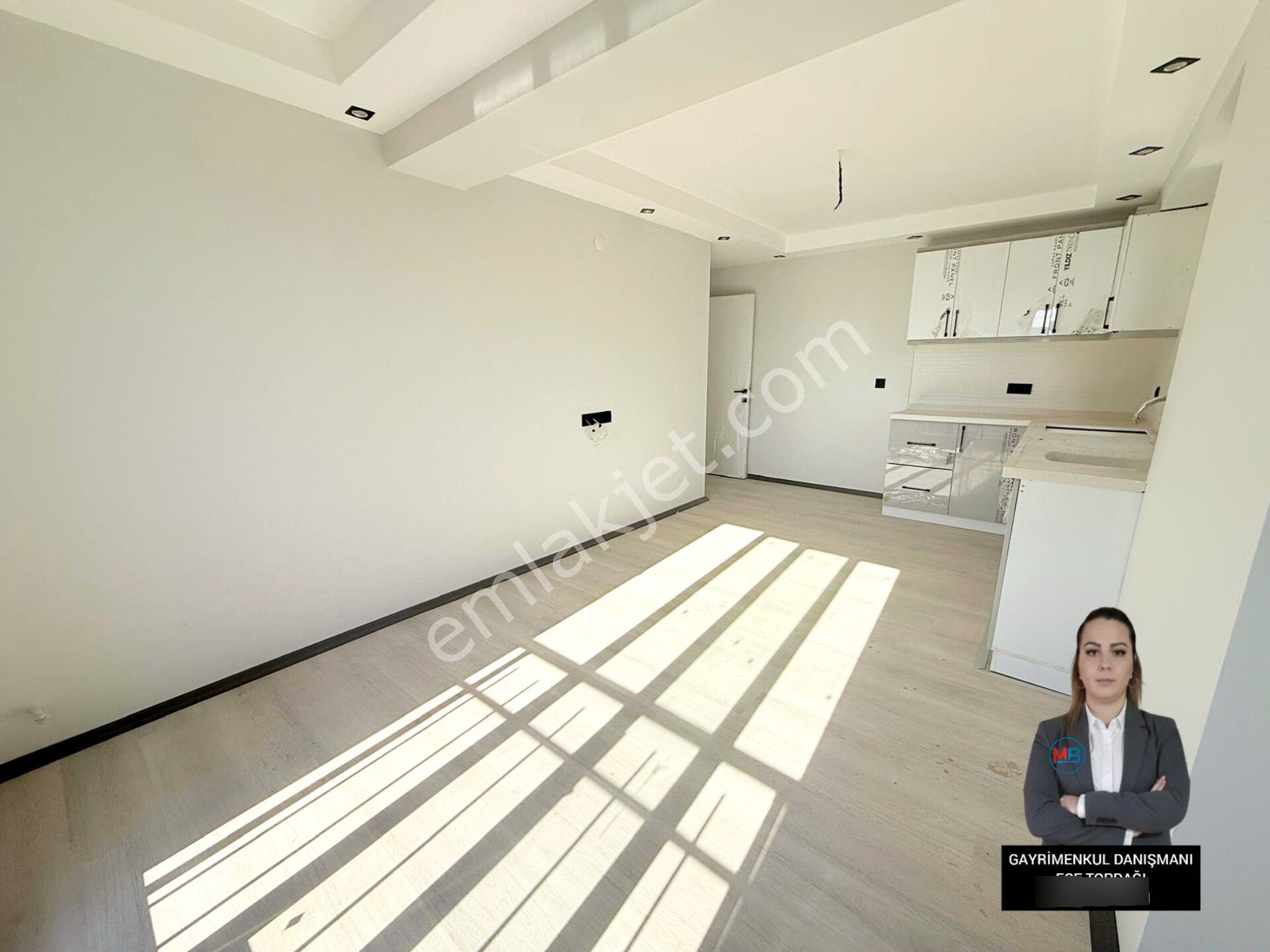 Didim'de Satılık 2+1 Sıfır Orta Kat Ön Cephe Çarşıya Yakın Konumda Daire ! - Görsel 13