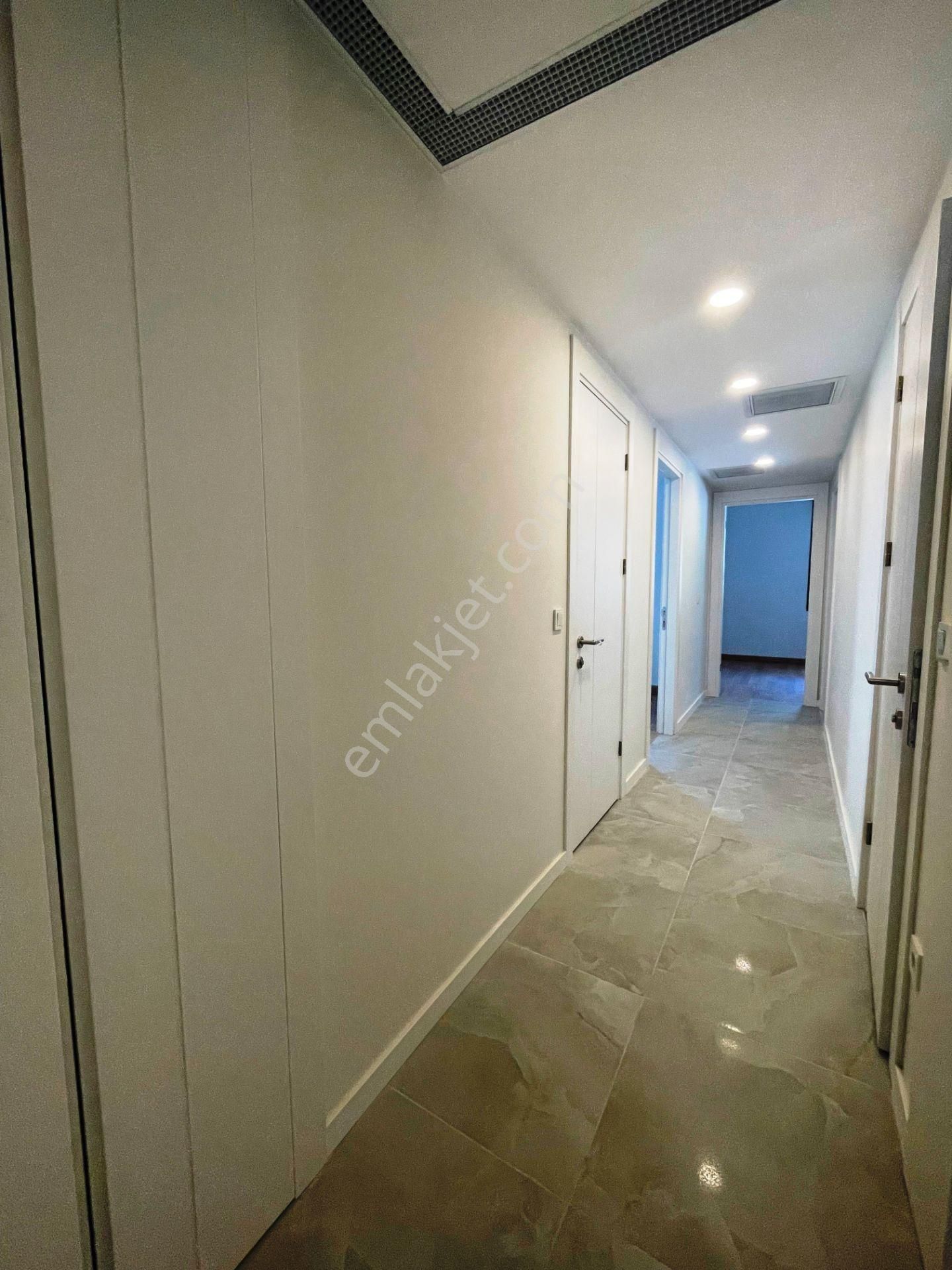 Caddebostan Sahile 100 Metre Sıfır 2 Banyolu 125m2 Satılık 3+1 - Görsel 17