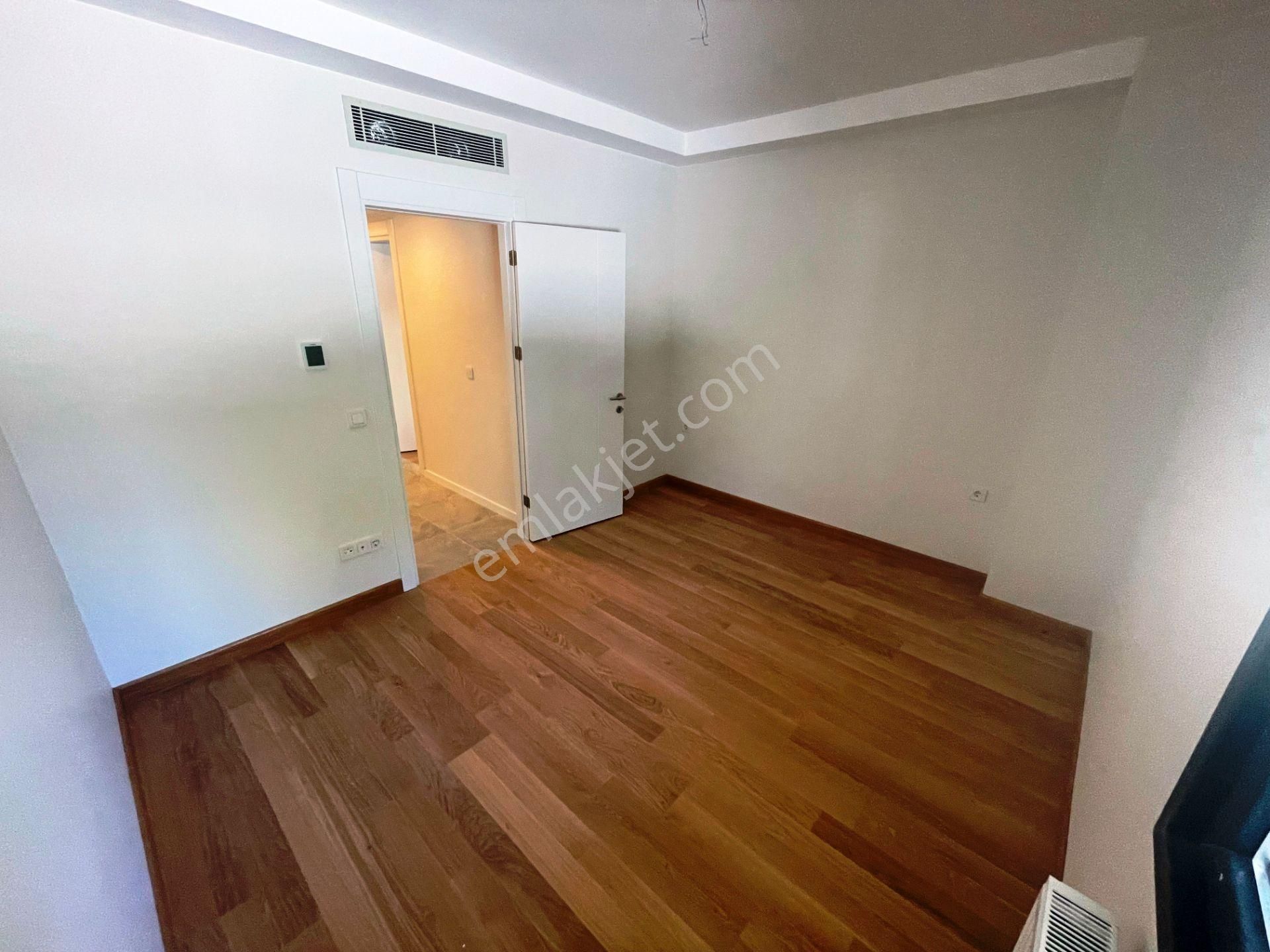 Caddebostan Sahile 100 Metre Sıfır 2 Banyolu 125m2 Satılık 3+1 - Görsel 15