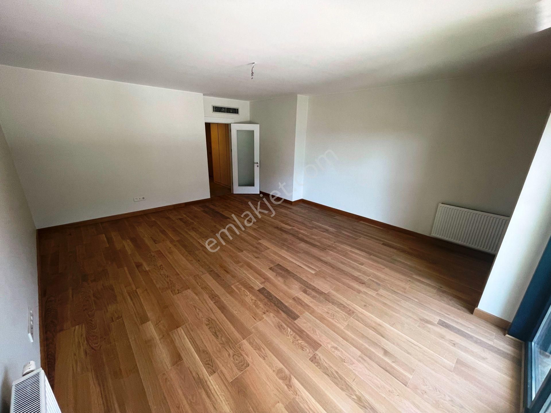 Caddebostan Sahile 100 Metre Sıfır 2 Banyolu 125m2 Satılık 3+1 - Görsel 5