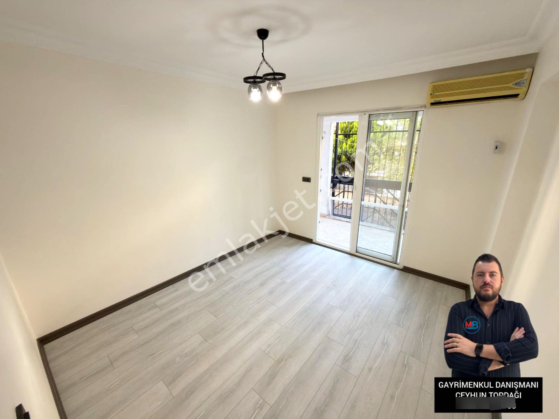 Didim Altınkum'da Satılık 2+1 Ayrı Mutfak Daire Havuzlu Ve Denize 150 Metre Mesafede ! - Görsel 13