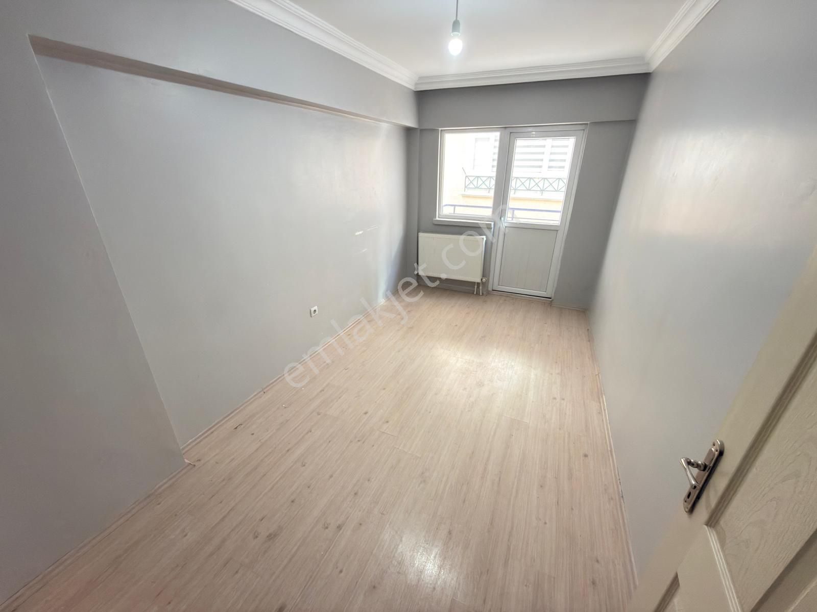 Ufuktepe Karakol Yakını Katta Teras Balkonlu 2+1 Kiralık Daire - Görsel 14