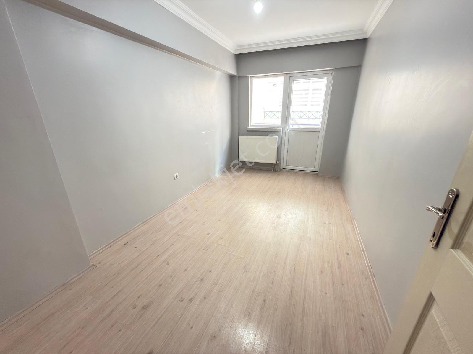 Ufuktepe Karakol Yakını Katta Teras Balkonlu 2+1 Kiralık Daire - Görsel 12