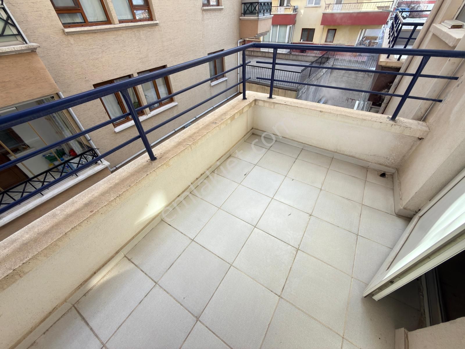 Ufuktepe Karakol Yakını Katta Teras Balkonlu 2+1 Kiralık Daire - Görsel 22