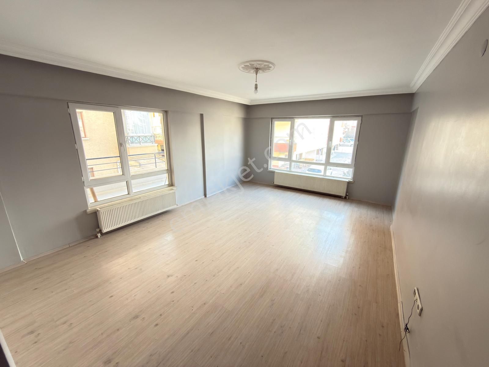 Ufuktepe Karakol Yakını Katta Teras Balkonlu 2+1 Kiralık Daire - Görsel 7