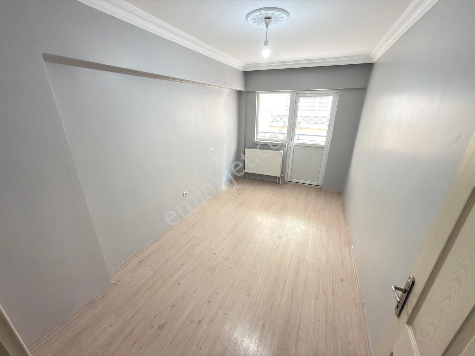 Ufuktepe Karakol Yakını Katta Teras Balkonlu 2+1 Kiralık Daire - Görsel 11