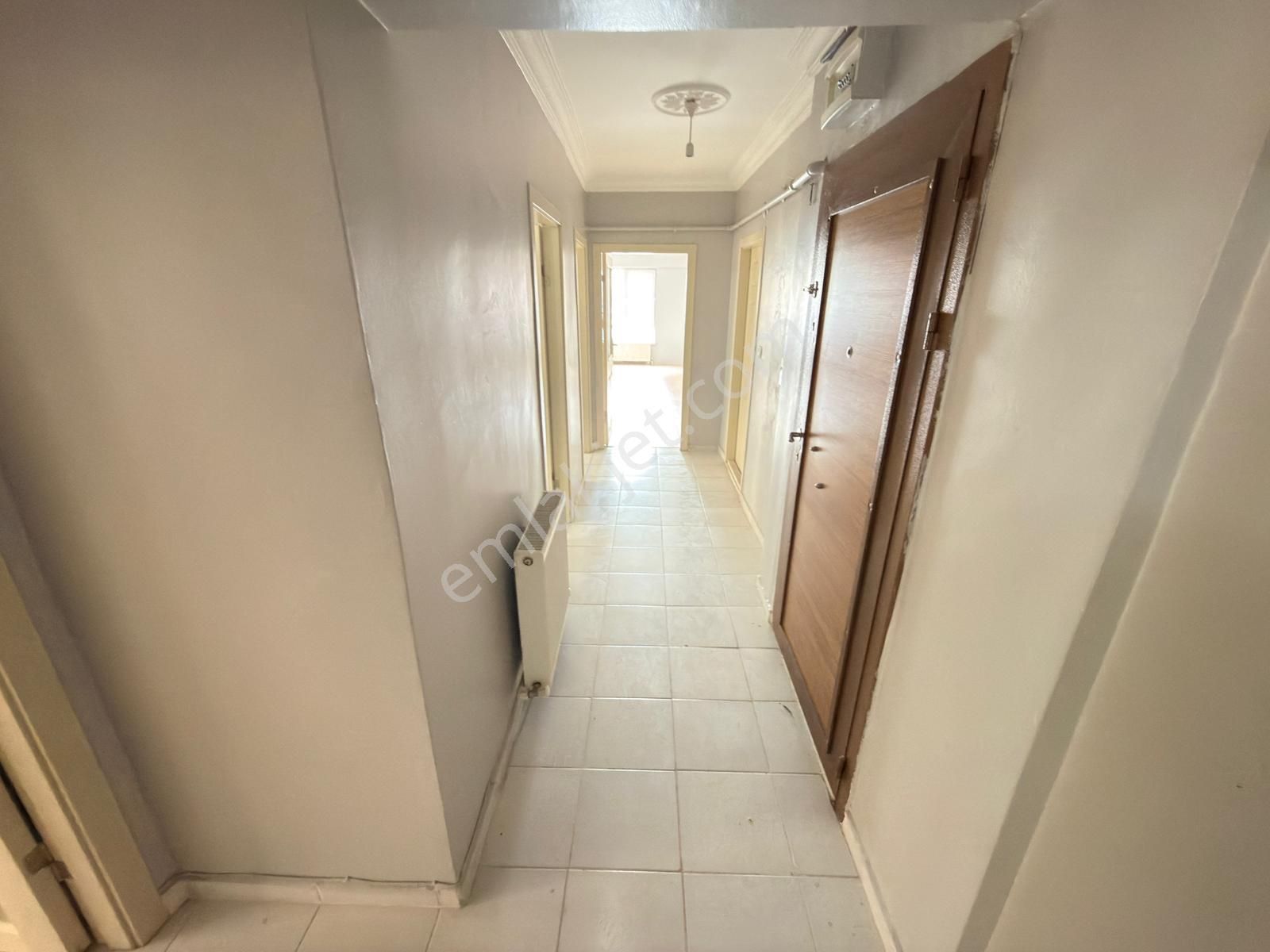 Ufuktepe Karakol Yakını Katta Teras Balkonlu 2+1 Kiralık Daire - Görsel 19