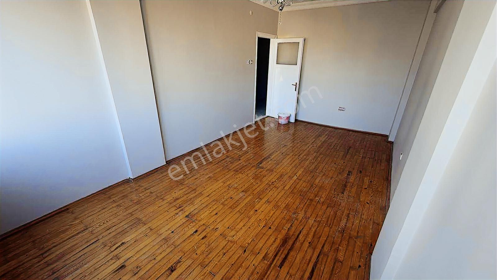 Merkezi Lokasyon 3+1 Temiz Daire - Görsel 2