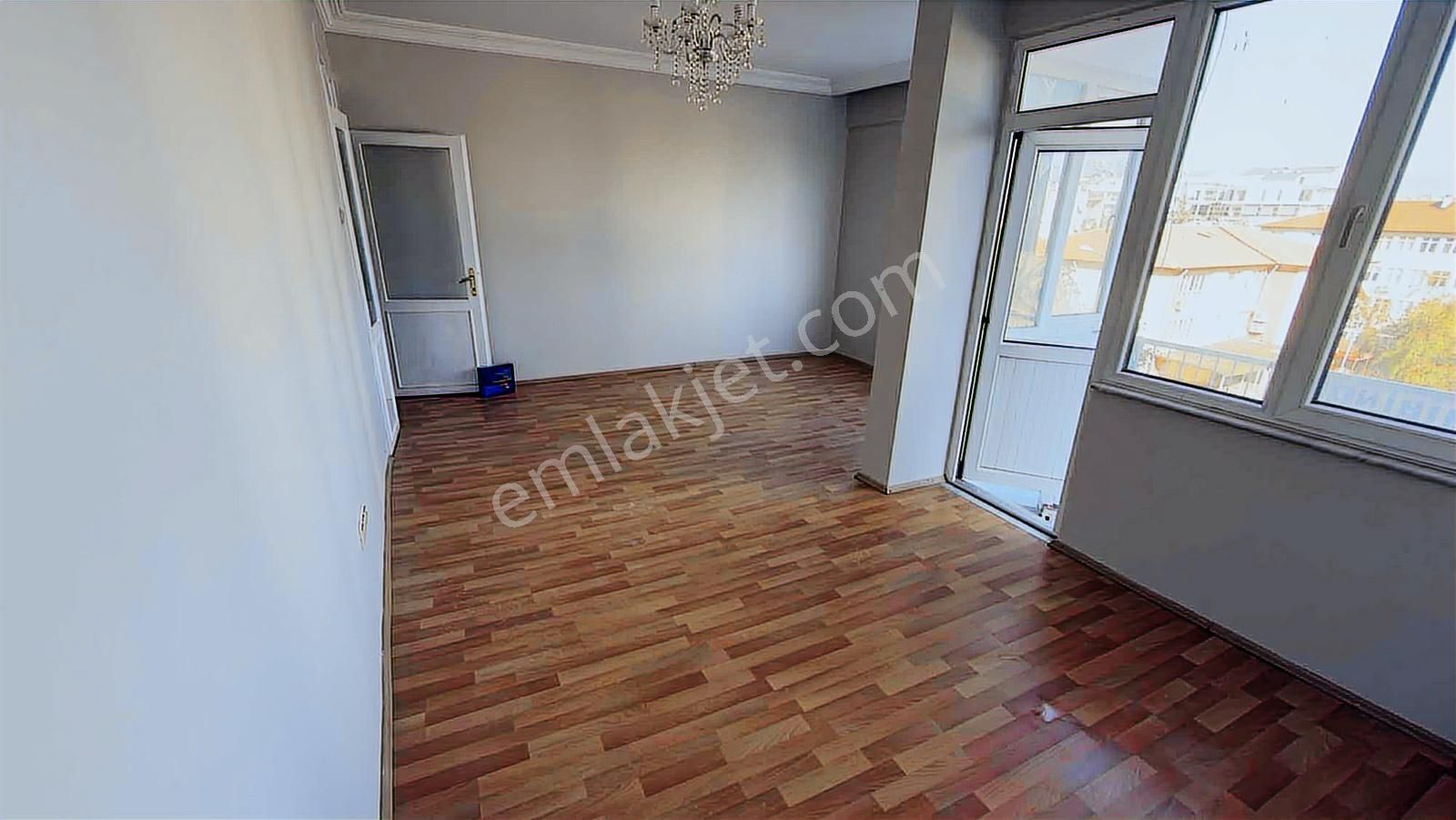 Merkezi Lokasyon 3+1 Temiz Daire - Görsel 23