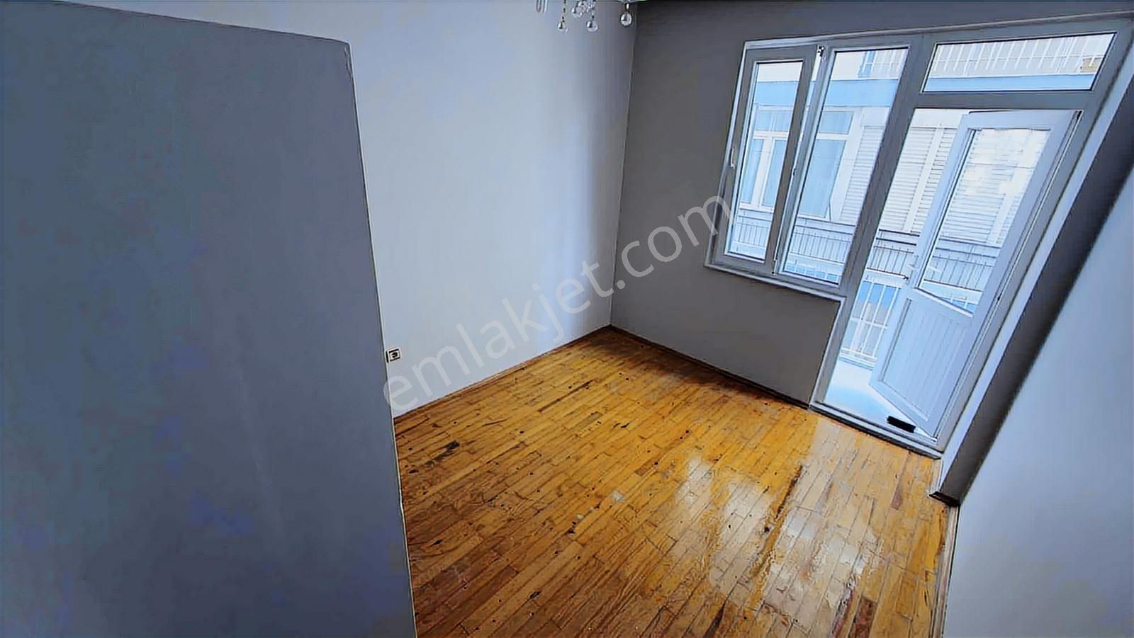 Merkezi Lokasyon 3+1 Temiz Daire - Görsel 18