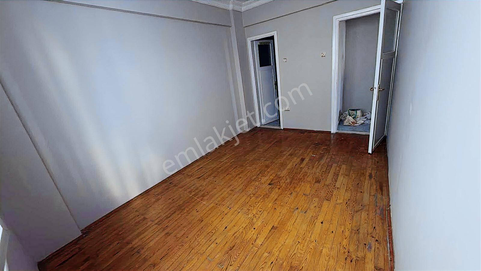 Merkezi Lokasyon 3+1 Temiz Daire - Görsel 17