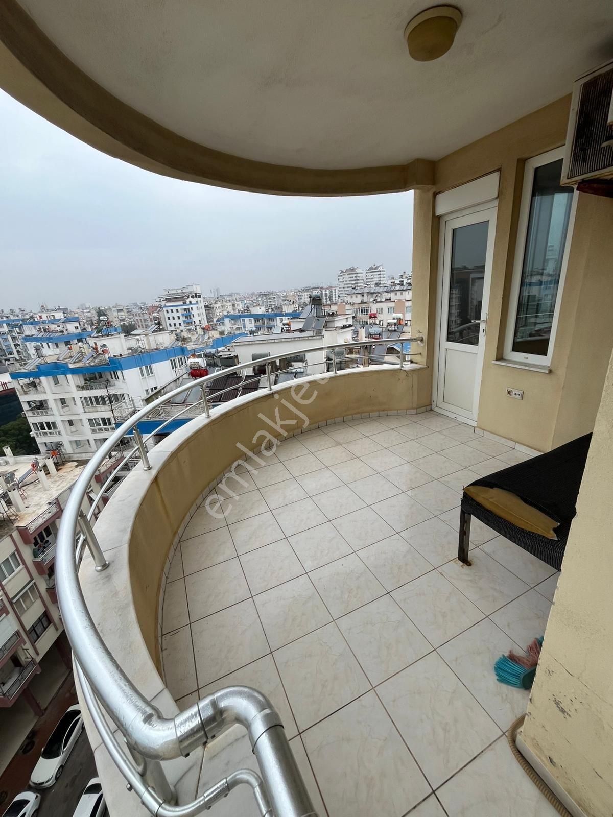 Antalya'nın Merkezinde Deniz Manzaralı Geniş Daire - Görsel 17