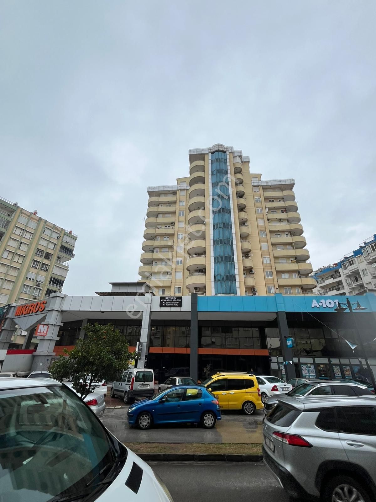 Antalya'nın Merkezinde Deniz Manzaralı Geniş Daire