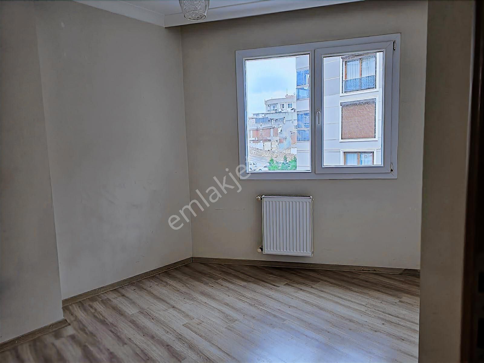 Buca Adatepe De 2+1 Açık Mutfak Balkonlu Eşyasız Kiralık Daire - Görsel 12