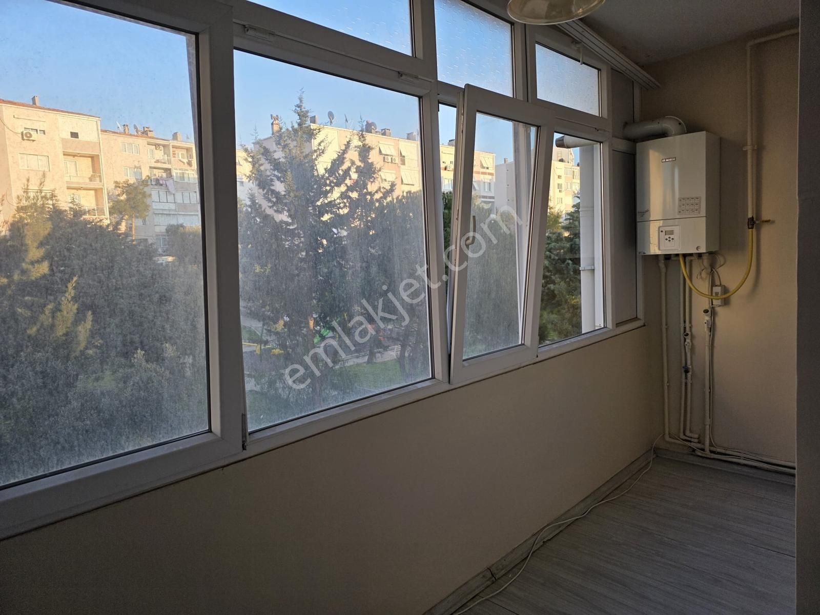 Buca Karanfil Mah. Yedigöller Yanı Ara Kat 3+1 D.gazlı Kiralık - Görsel 12