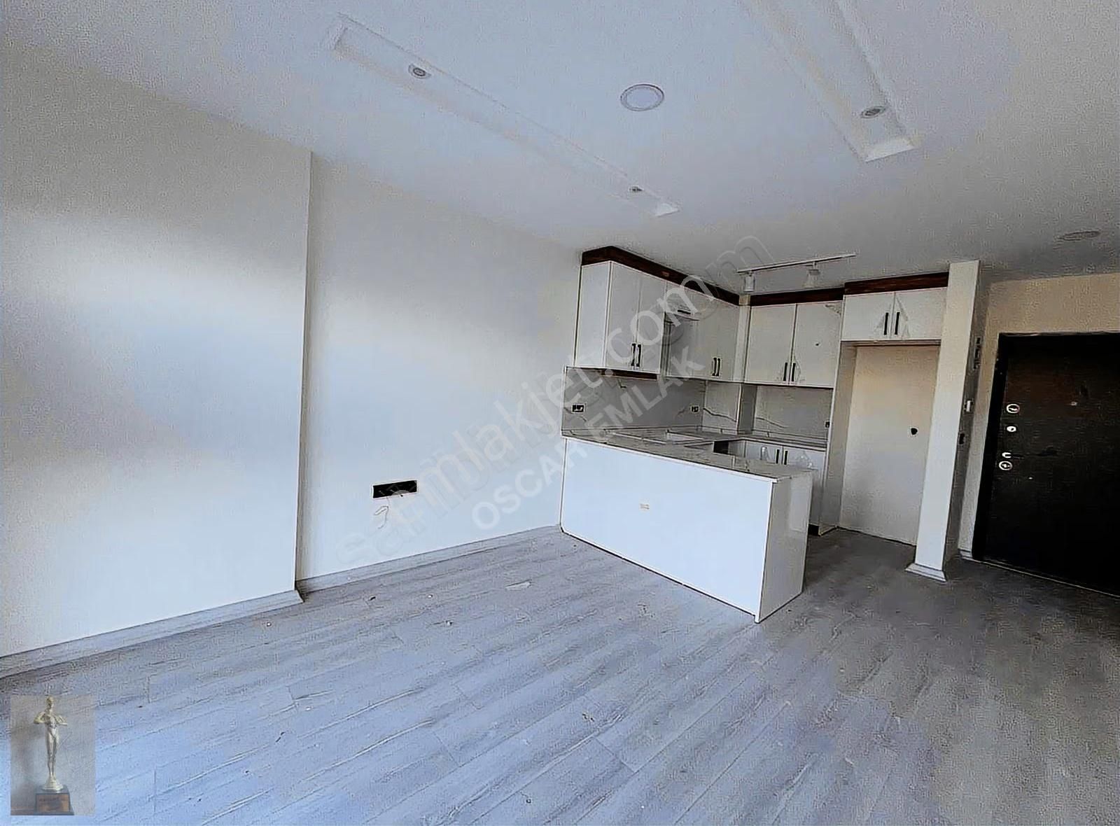 Kuşadası Merkezde Yeni Havuzlu 1+1 Daire - Görsel 17