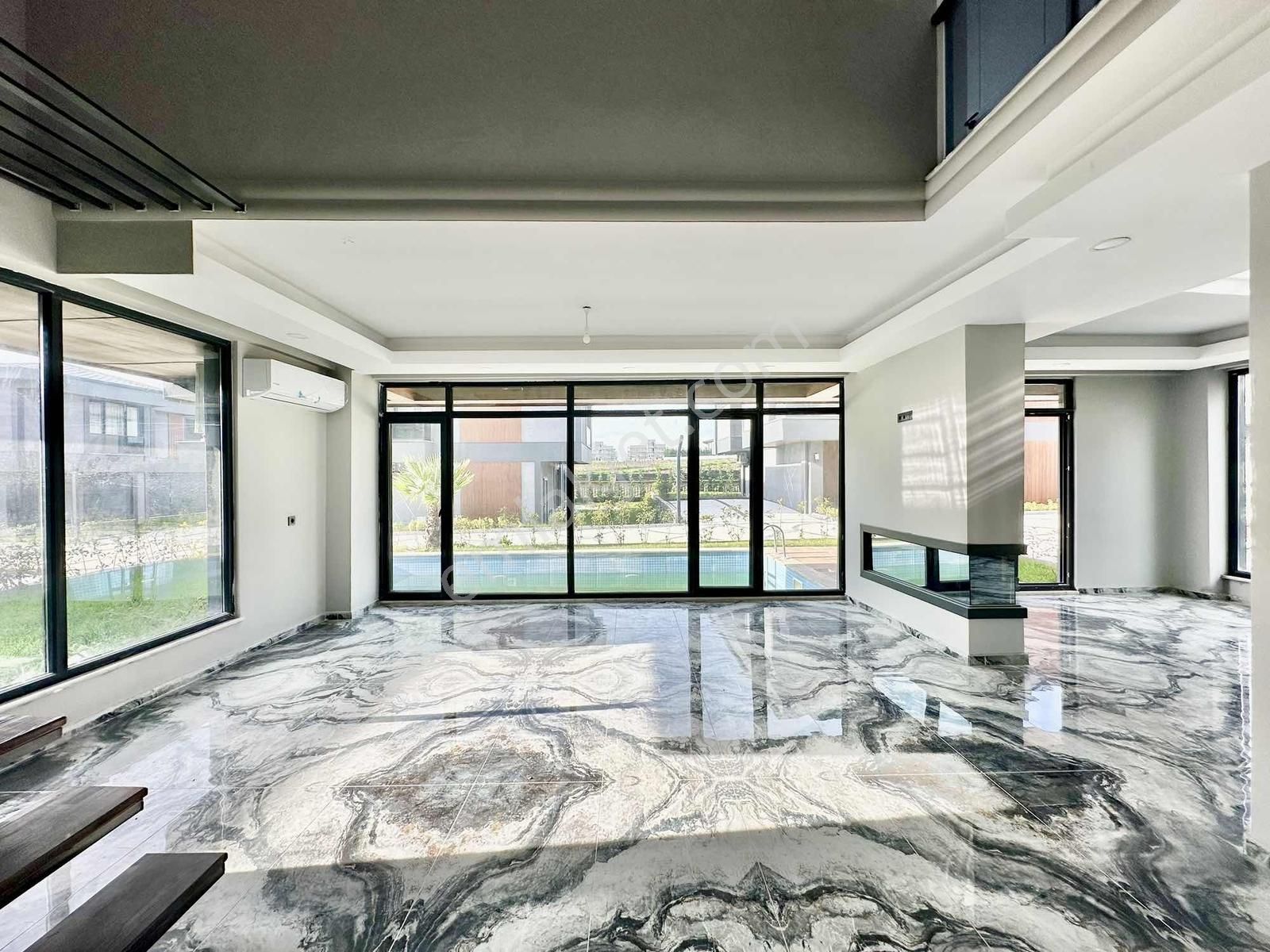 [kassel Yapı] Geniş Bahçeli & Havuzlu-site İçinde Fırsat Villa ! - Görsel 14