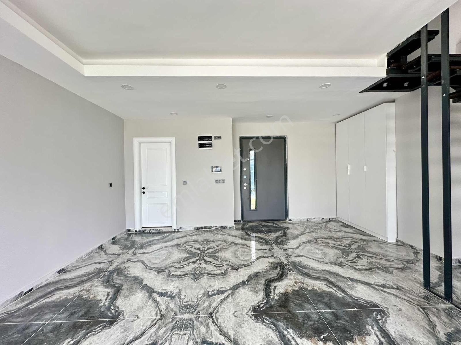 [kassel Yapı] Geniş Bahçeli & Havuzlu-site İçinde Fırsat Villa ! - Görsel 15