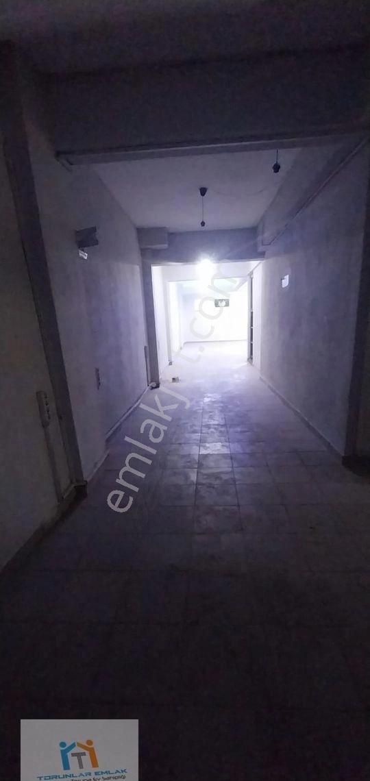 Torunlar Emlaktan Kiralık Giriş Dükkan | Depolu | 140 M² - Görsel 15