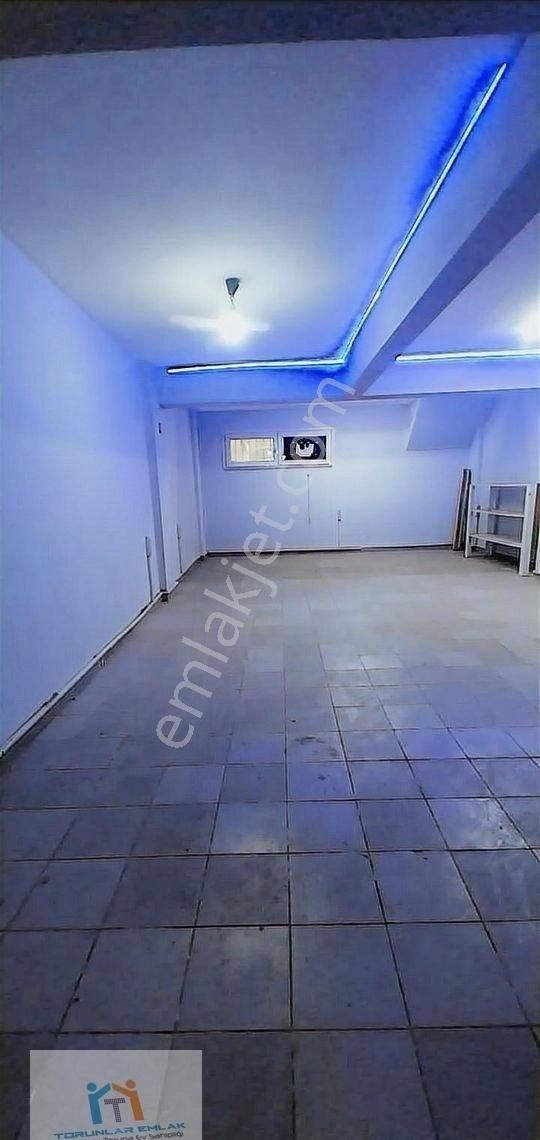 Torunlar Emlaktan Kiralık Giriş Dükkan | Depolu | 140 M² - Görsel 13