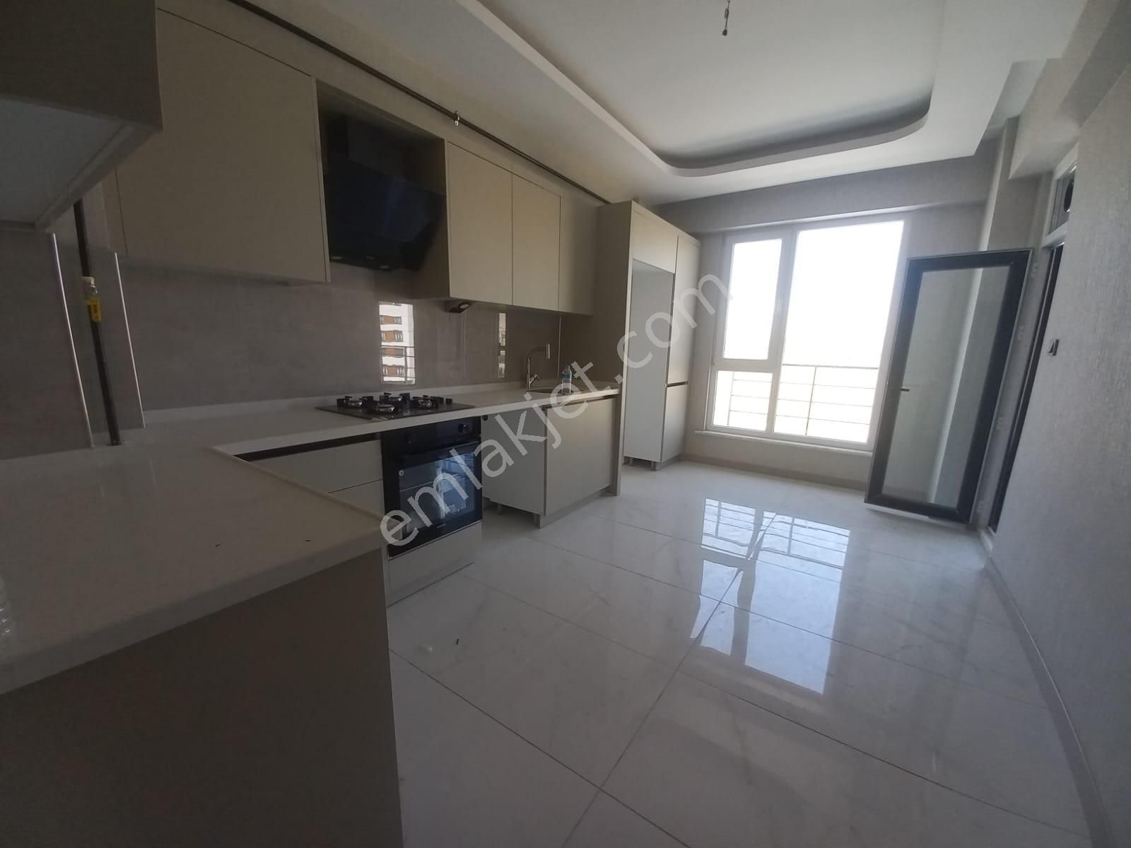 Emrah Çiftci'den Selçuklu Parsana Mah.stadyum Civarı Satılık 3+1 Sıfır Lüks Daireler - Görsel 5