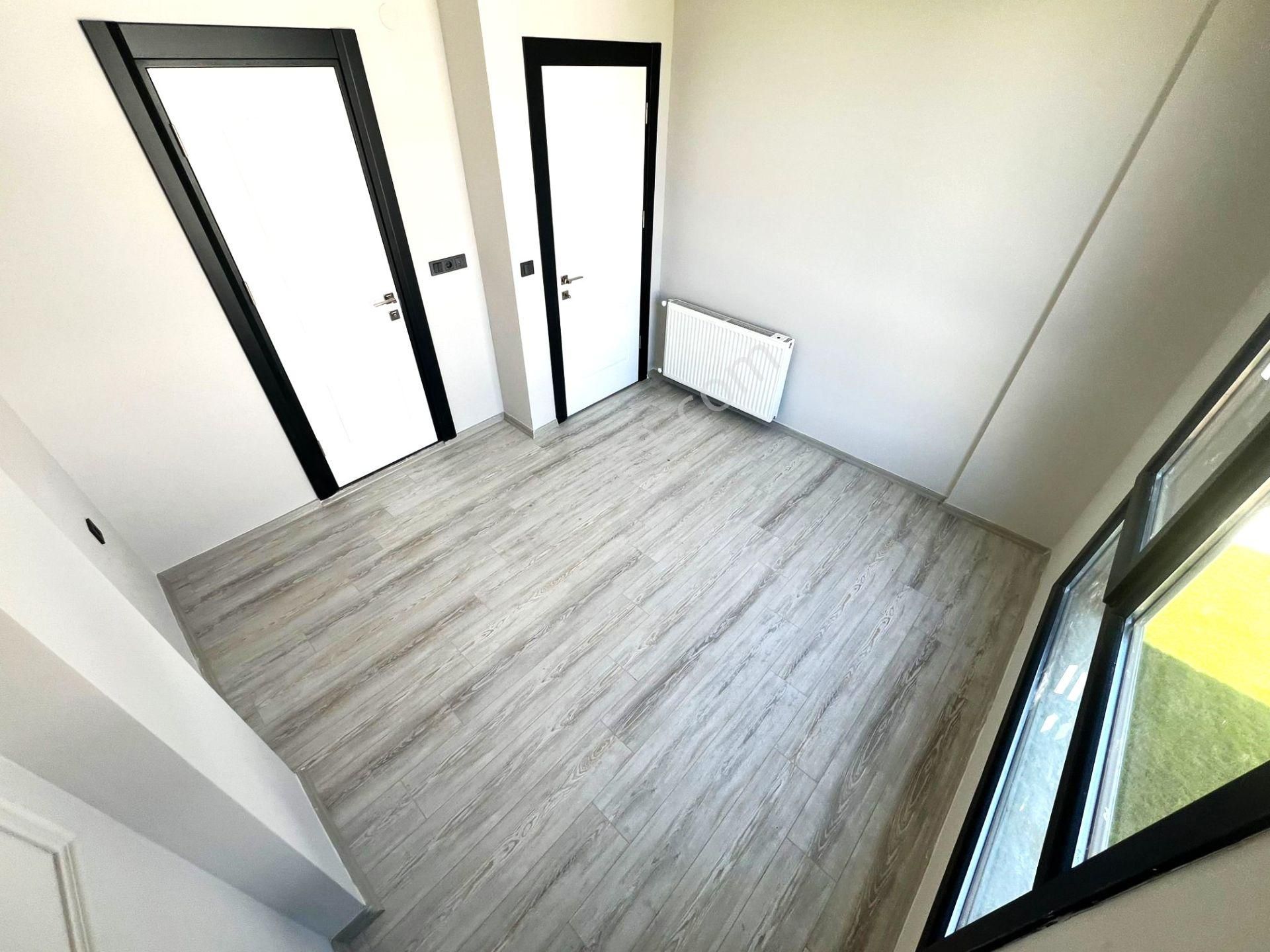 Burhaniye Pelitköy'de Aygülden Sıfır Denize100mt Nezih Siteiçi Bağımsız Ultra Lüks 3+1 Satılık Villa - Görsel 19