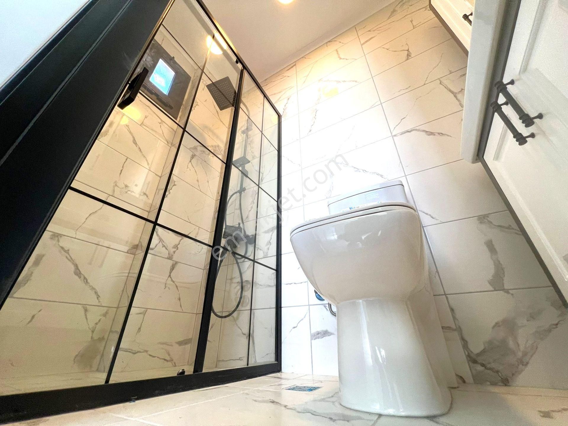 Burhaniye Pelitköy'de Aygülden Sıfır Denize100mt Nezih Siteiçi Bağımsız Ultra Lüks 3+1 Satılık Villa - Görsel 16