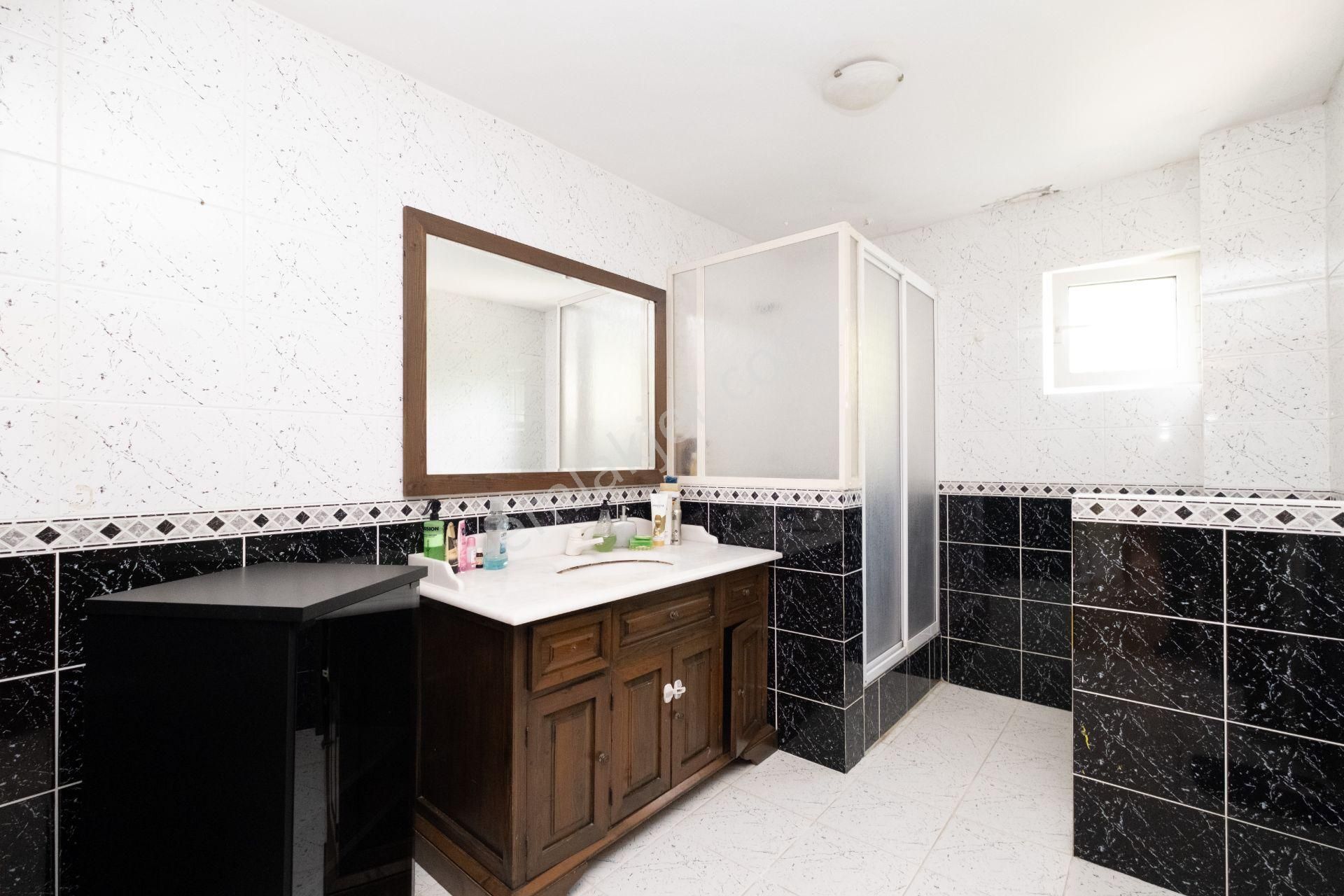 Beykoz Kılıçlı & Site İçinde 500 M2 Net, 4katlı Müstakil Villa - Görsel 33