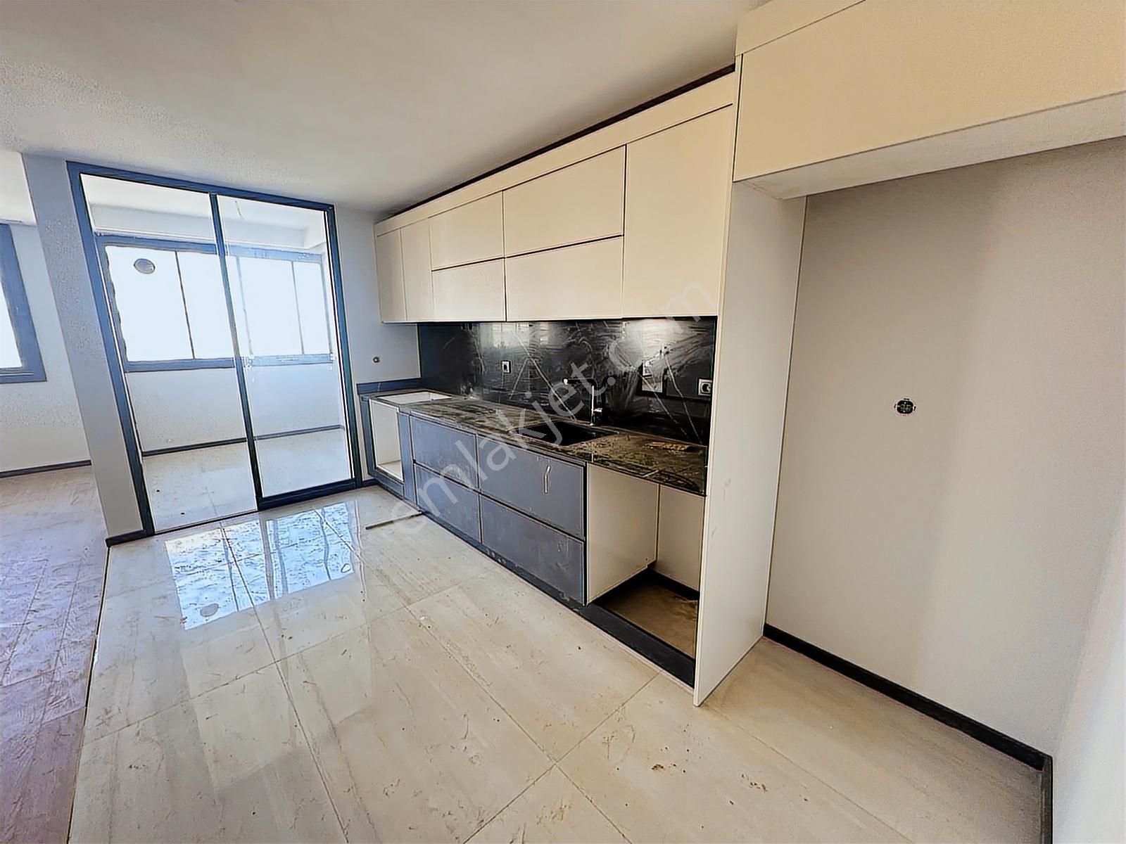 2+1 Yüzüncü Yıl Esentepe Full+ Full Exstralı Satılık 5400000