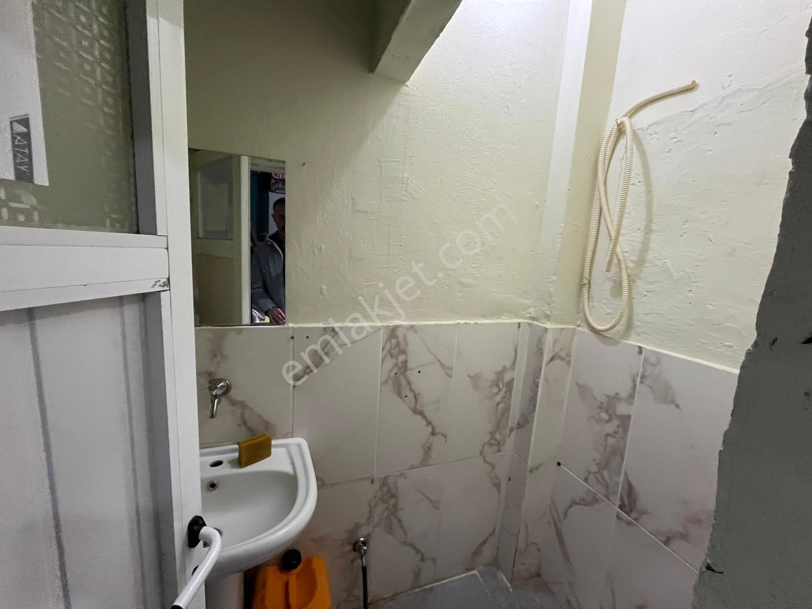 Cumhuriyet Mah.merkezi Konumda 40m2 Satılık Dükkan - Görsel 2