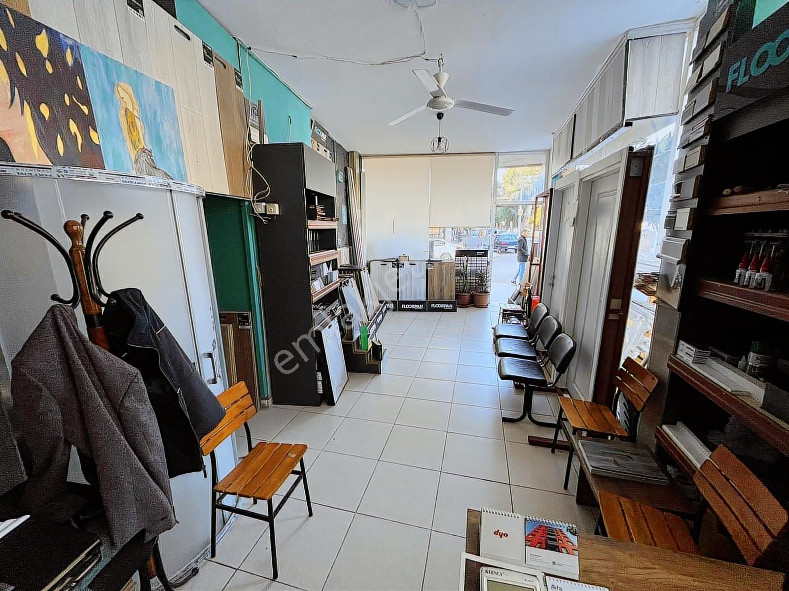 Cumhuriyet Mah.merkezi Konumda 40m2 Satılık Dükkan - Görsel 8