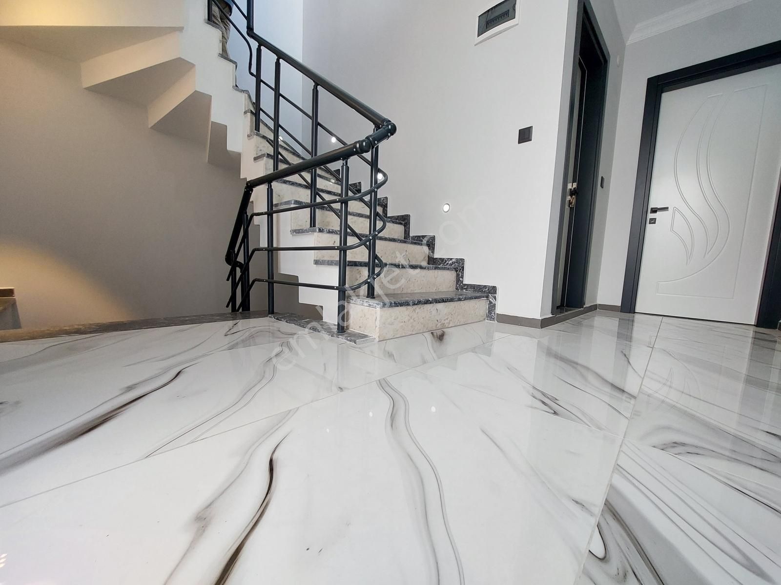 Venüs'den,akçay'da Özel Tasarım 4+1 Müstakil Villa - Görsel 27